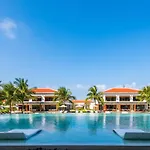Stunning Ocean Villa Close To The Beach