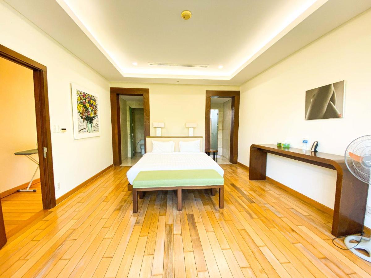 Stunning Ocean Close To The Beach Villa Da Nang