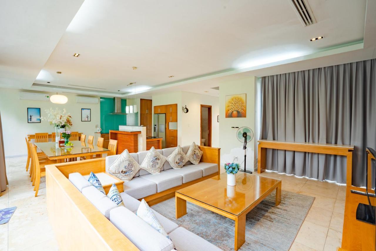 Stunning Ocean Close To The Beach Villa Da Nang