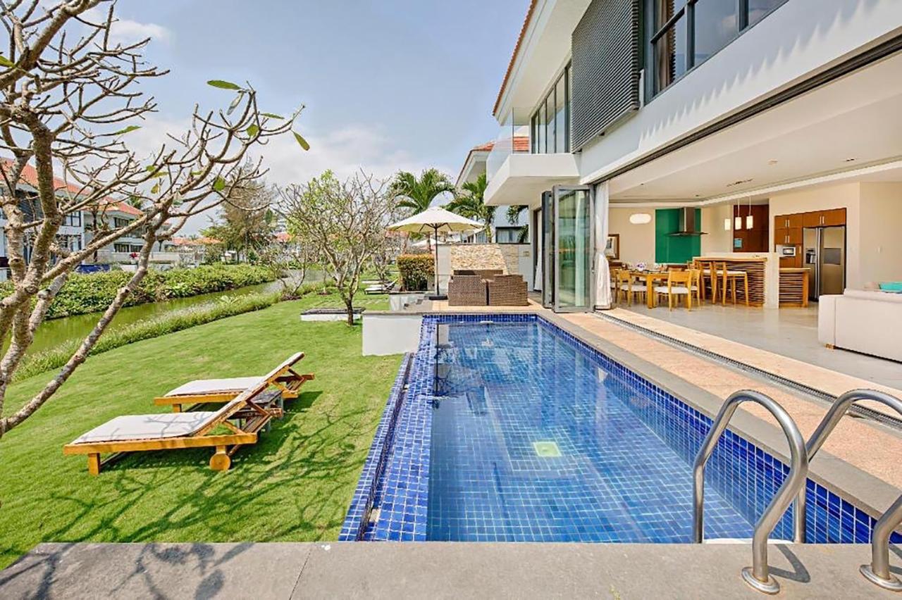 Stunning Ocean Close To The Beach Villa Da Nang